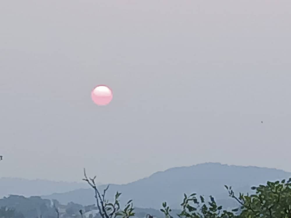 N°77 Fumée soleil couchant